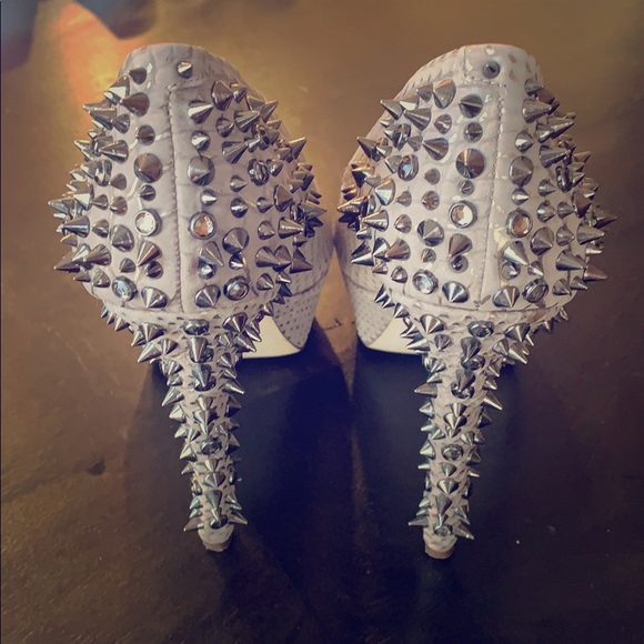 Saks Fifth Ave signature peep toe platform heels - Picture 1 of 8